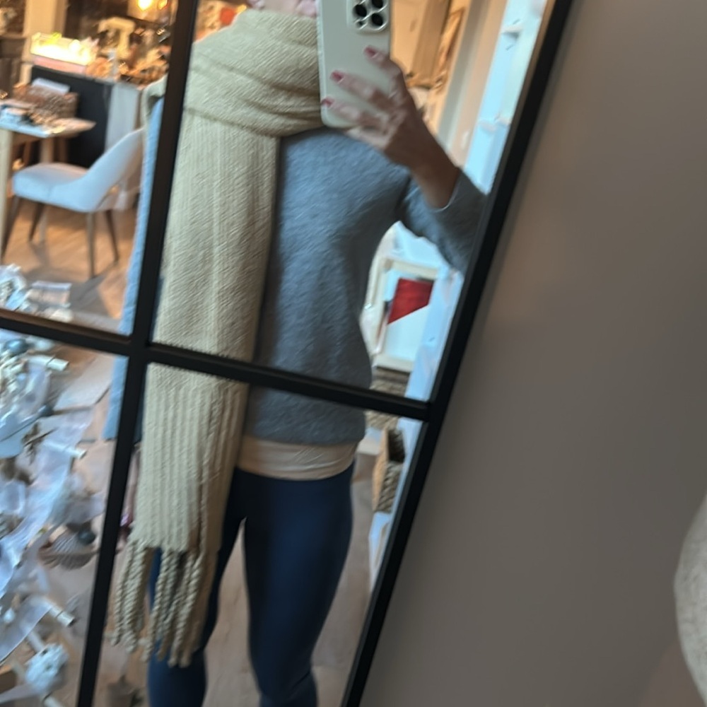 π Free π People Scarf Beige - Picture 7 of 12
